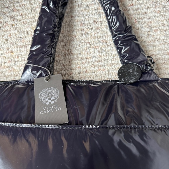 NWT VINCE CAMUTO AUTHENTIC DAYAH TOTE - Picture 5 of 10
